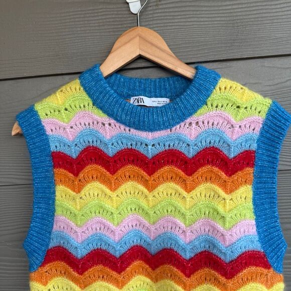 Zara wool/alpaca blend rainbow vest - Picture 3 of 5